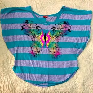 Ladies Summer Top. Butterfly arm opening. Size: Large